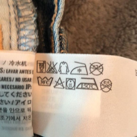 Abercrombie and Fitch sz 6 w28 high rise short/distressed/5pockets/frayed - Picture 4 of 15